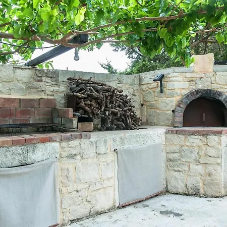 Orange Tree Garden Vacation Villa